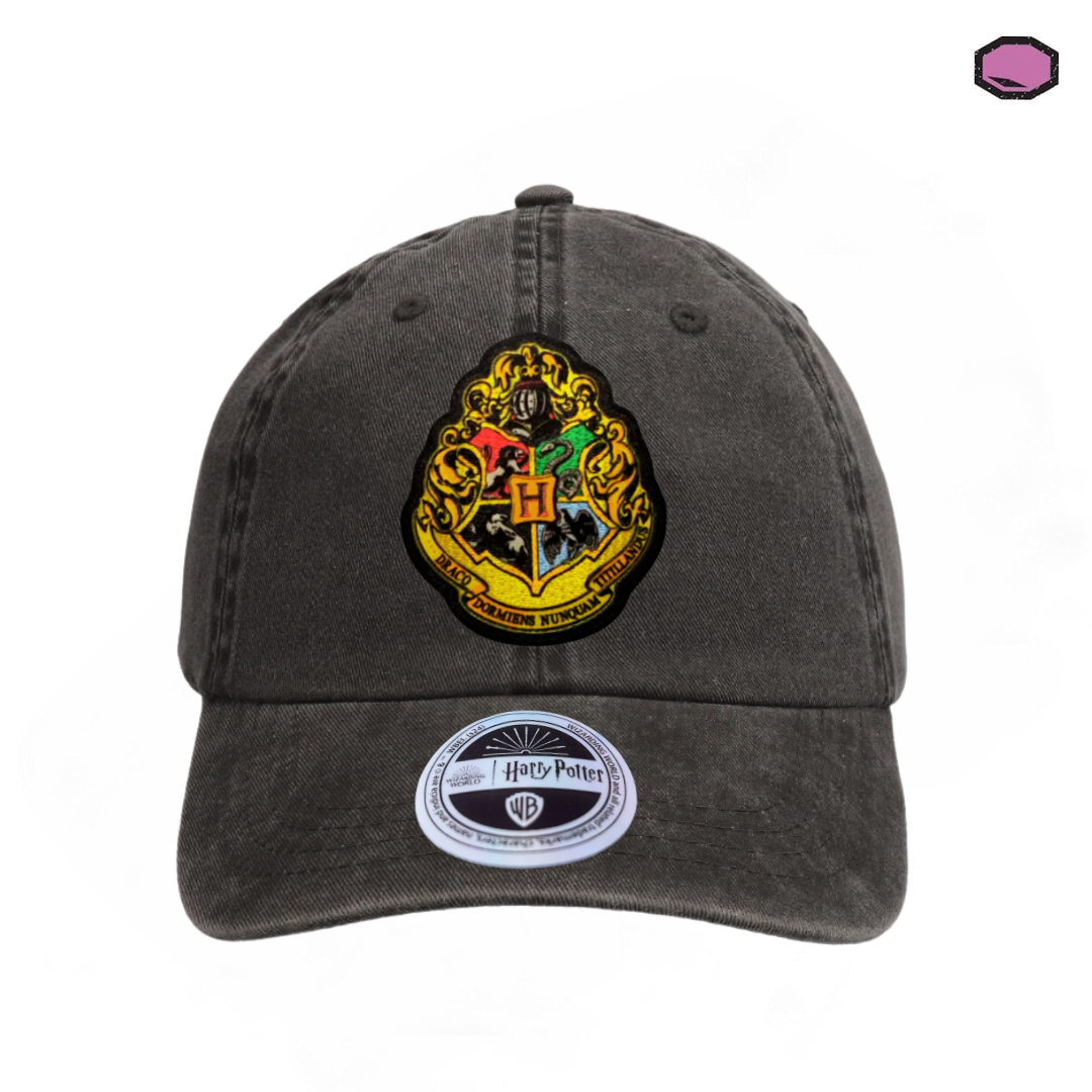Gorra Harry Potter Emblema Hogwarts Gris Tipo Deslavada
