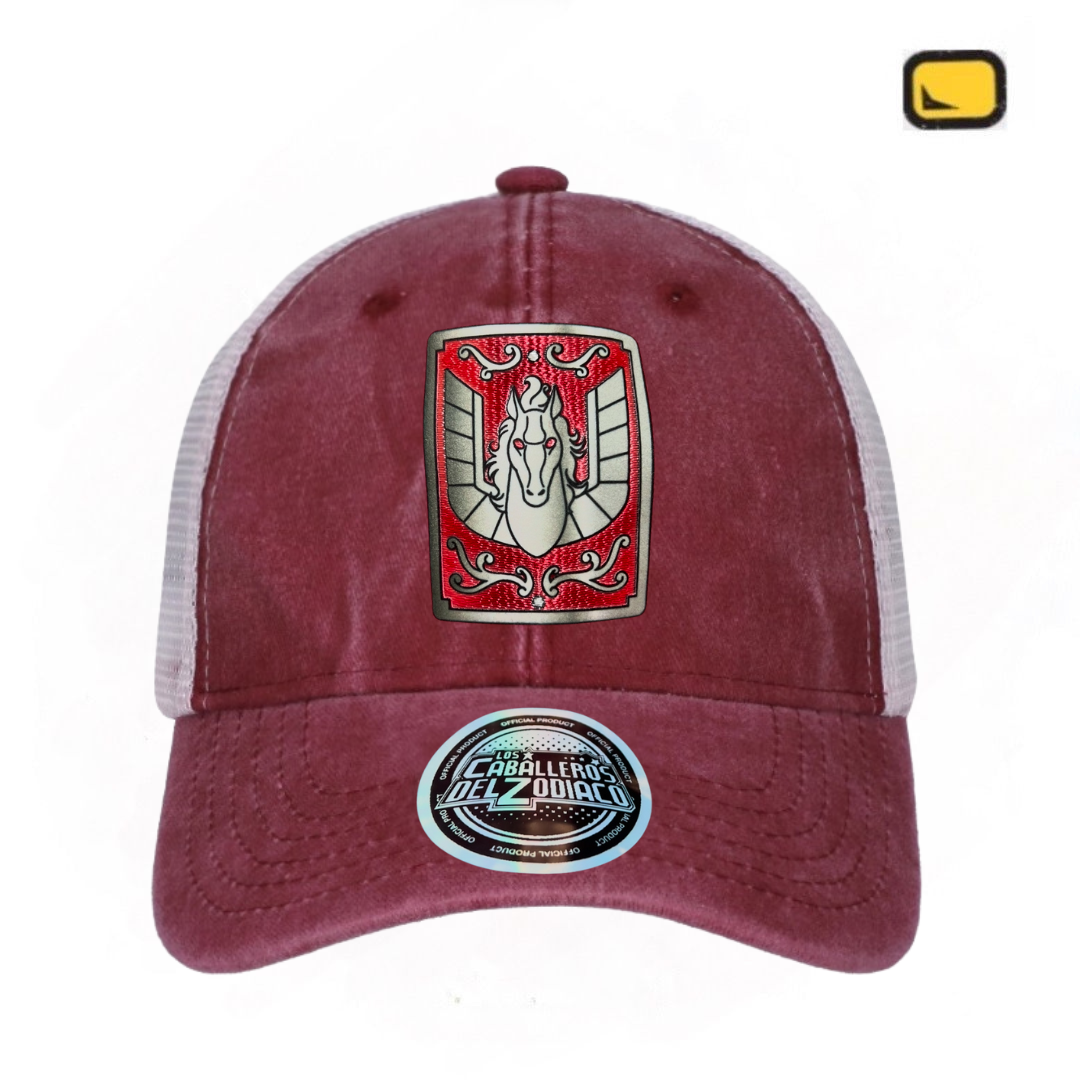 Gorra Los Caballeros del Zodiaco Caja de Pandora Seiya de Pegaso Roja/Blanca Tipo Trucker Deslavada