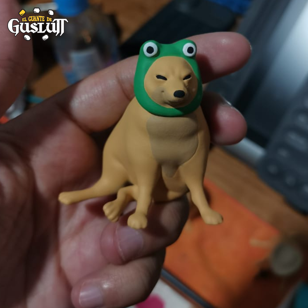 Figura Cheems Santa Claus