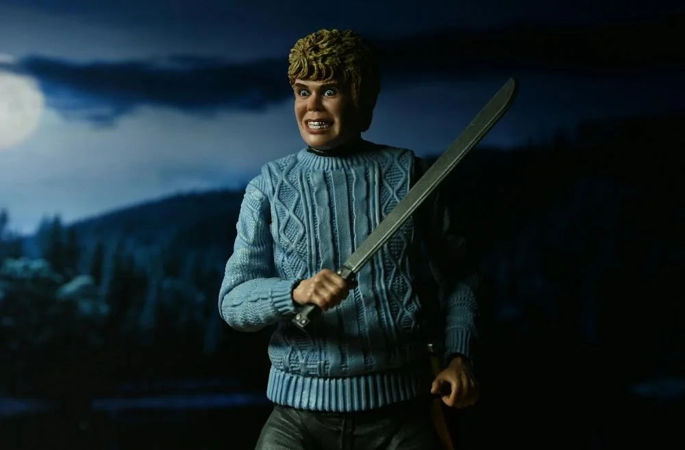 Figura NECA Friday the 13th Pamela Voorhees Versión Ultimate
