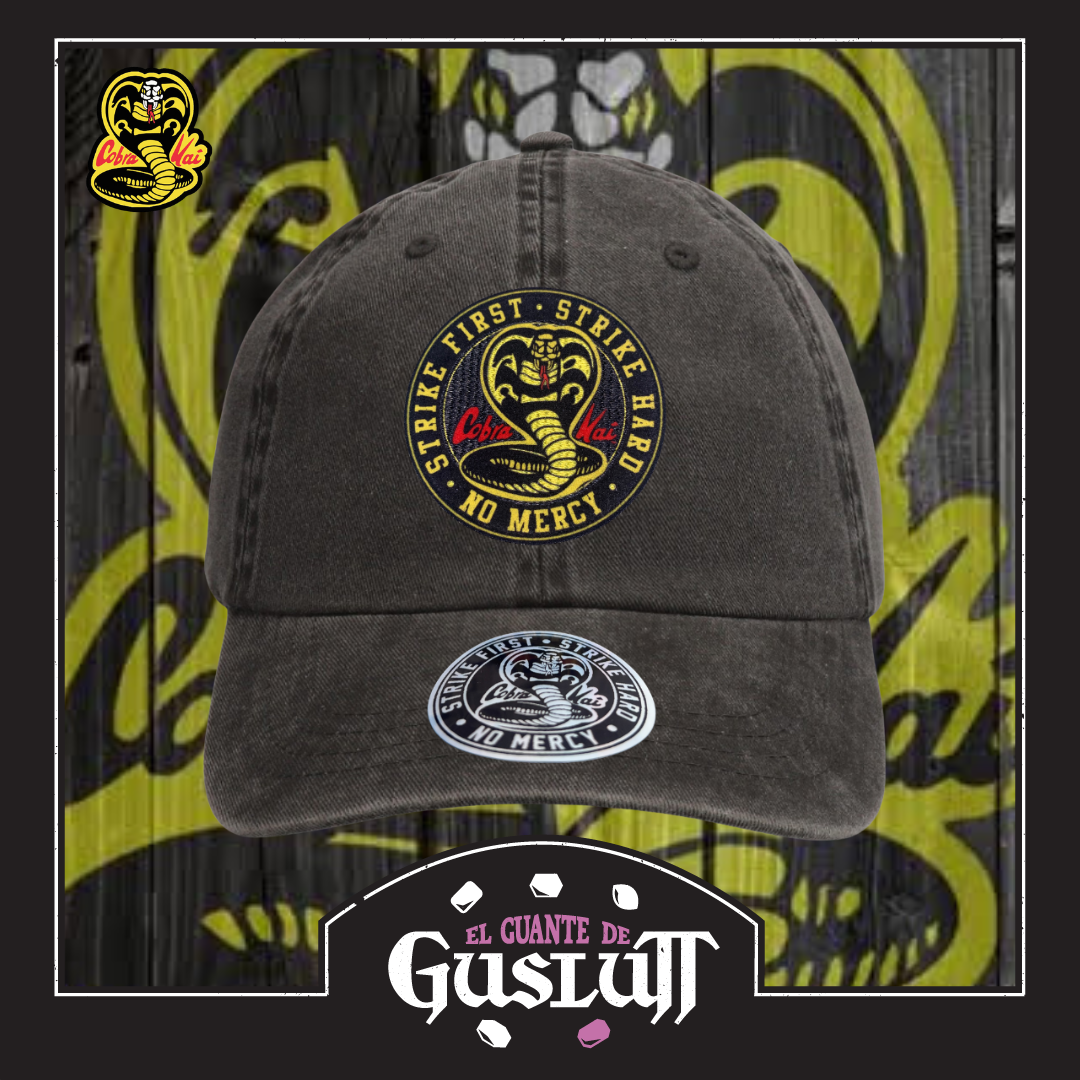 Gorra Cobra Kai Logo Gris Tipo Deslavada