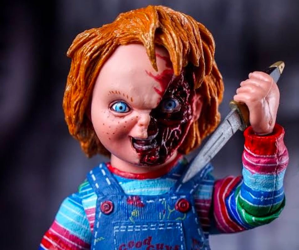 Figura NECA Child’s Play Chucky Versión Ultimate