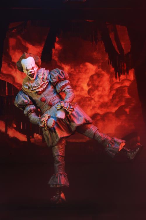 Figura NECA (2017) Pennywise The Dancing Clown Versión Ultimate