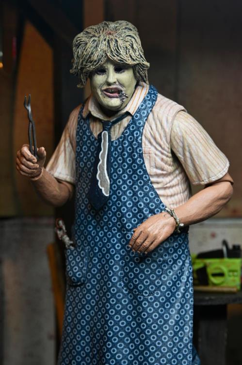 Figura NECA The Texas Chainsaw Massacre Leatherface Edición 50 Aniversario Versión Ultimate