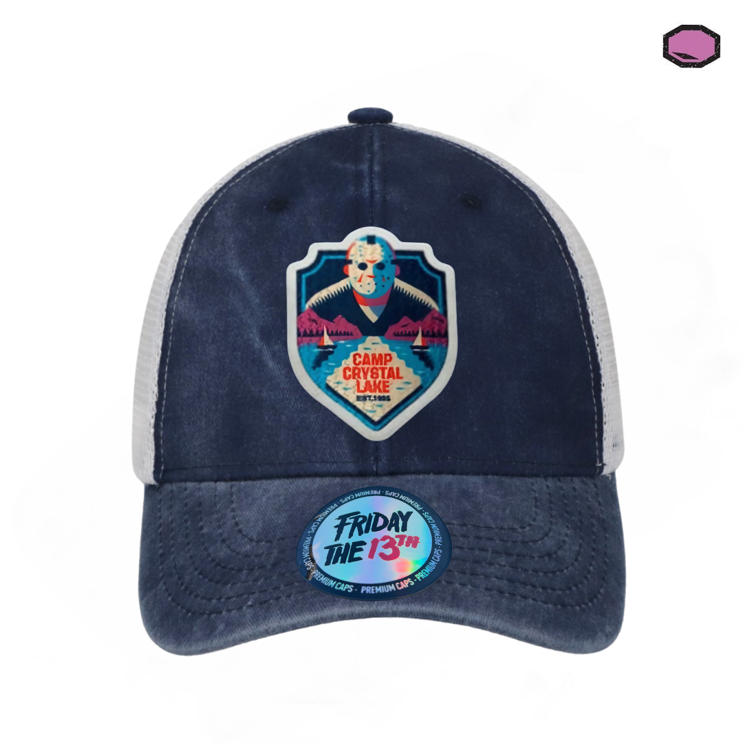 Gorra Friday the 13th Camp Crystal Lake Est. 1935 Azul/Blanca Tipo Trucker Deslavada