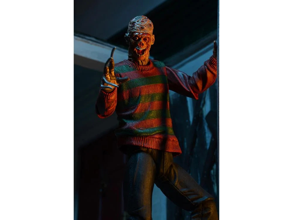 Figura NECA A Nightmare on Elm Street 30th Anniversary Freddy Krueger Versión Ultimate