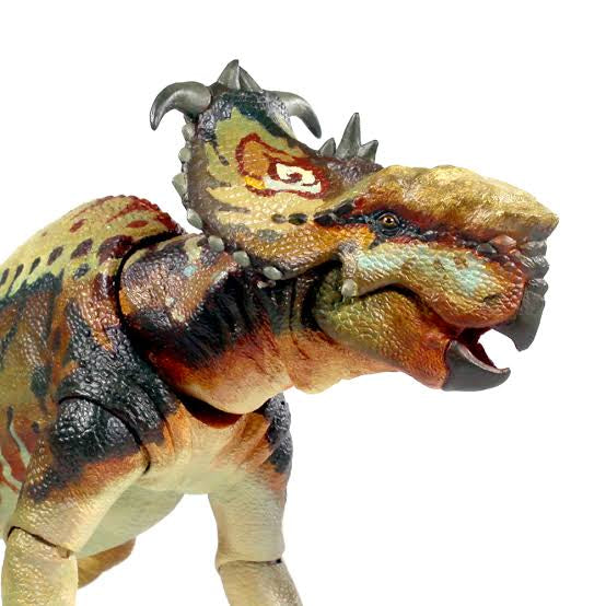Beasts of the Mesozoic “Pachyrinosaurus Lakustai” (Fans Choice Version)