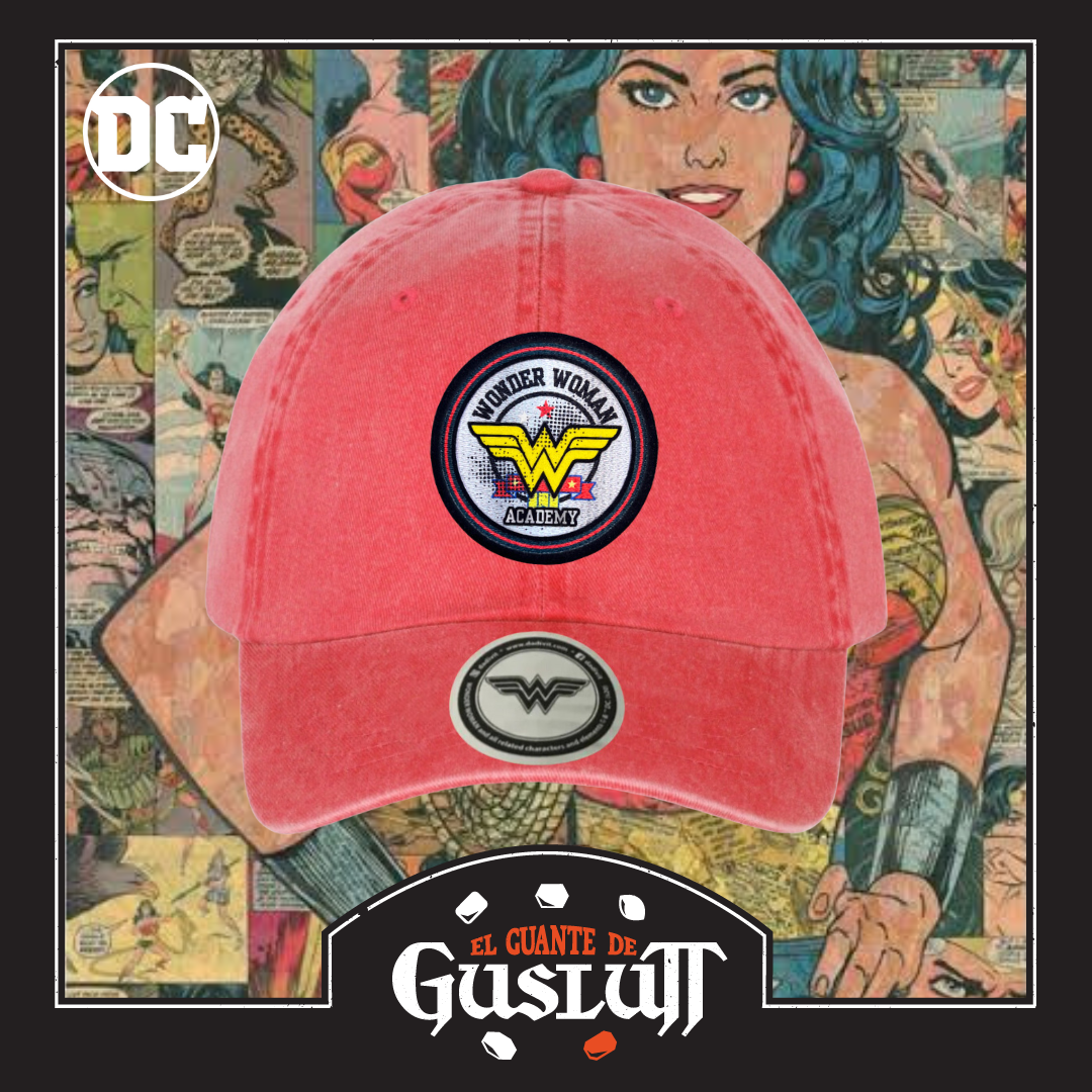 Gorra DC Comics Wonder Woman Academy Logo Coral Tipo Deslavada