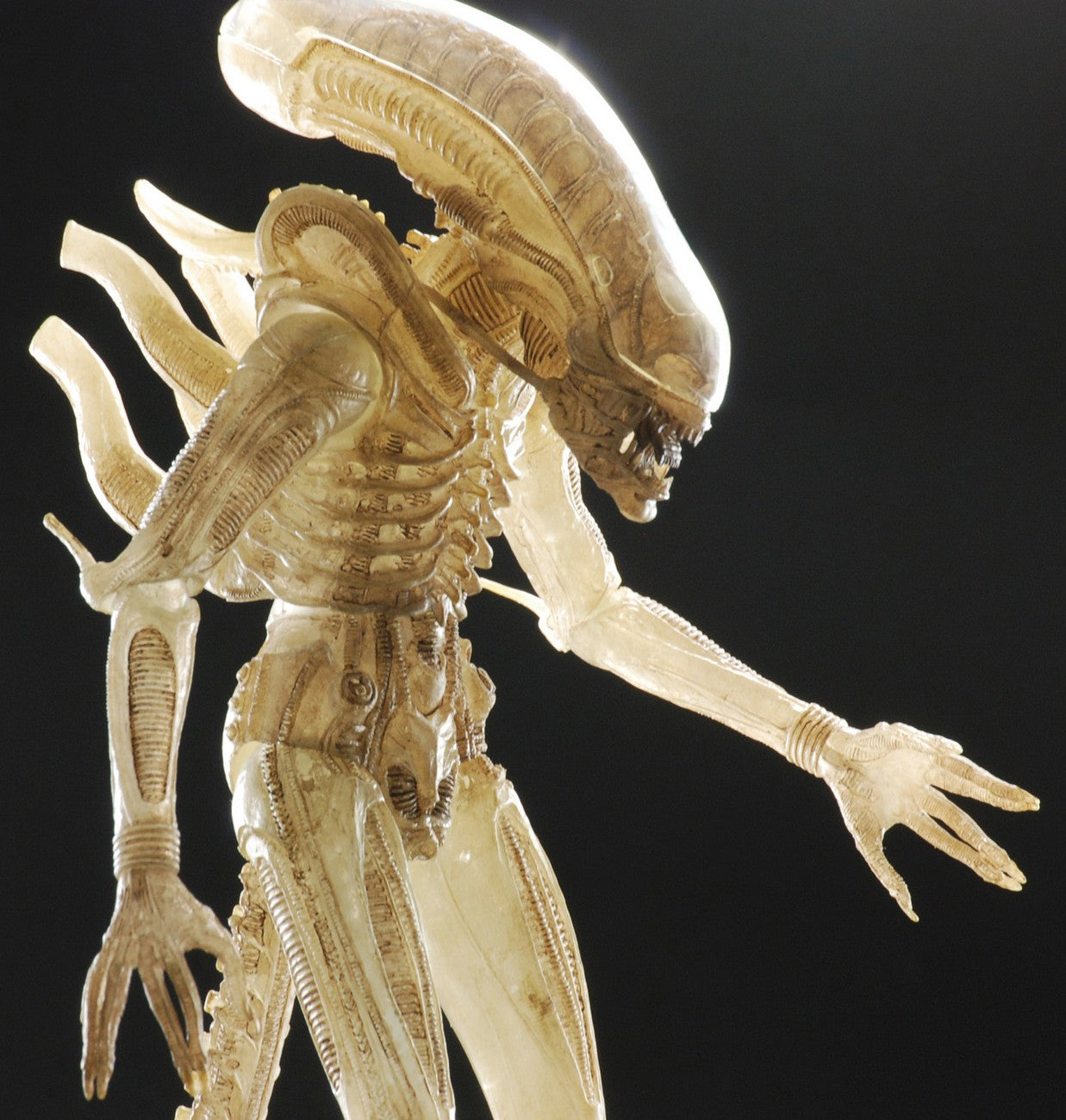 Figura NECA Alien Serie 7 Xenomorph Translucent Prototype Suit
