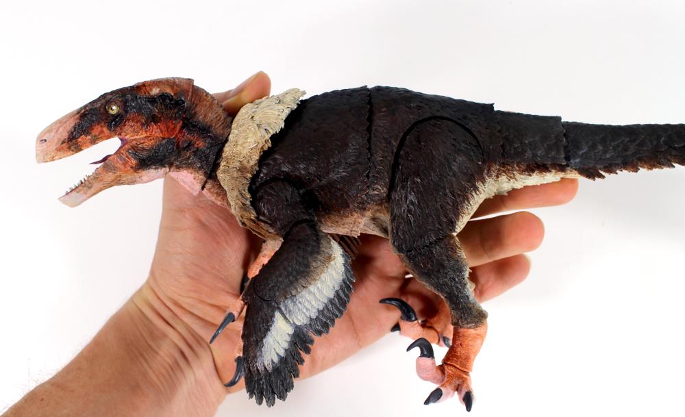 Figura Cyberzoic Achillobator Giganticus Escala 1/18