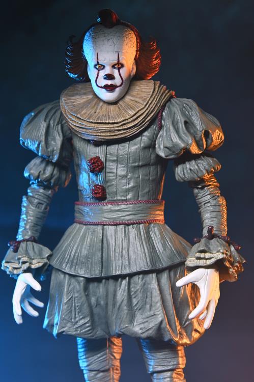 Figura NECA IT Welcome to Derry Pennywise Versión Ultimate