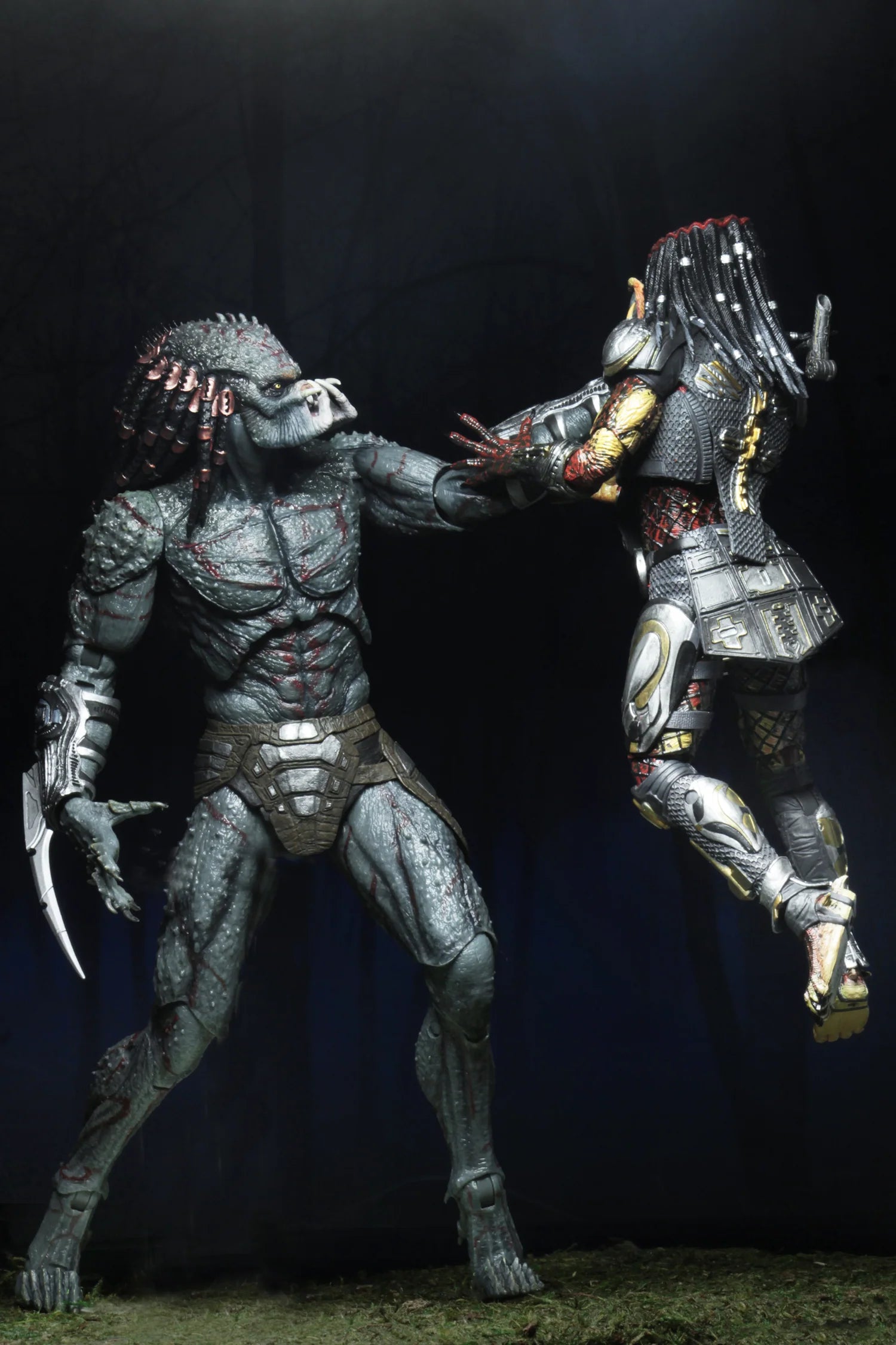 Figura NECA Armored Assassin Predator Versión Deluxe