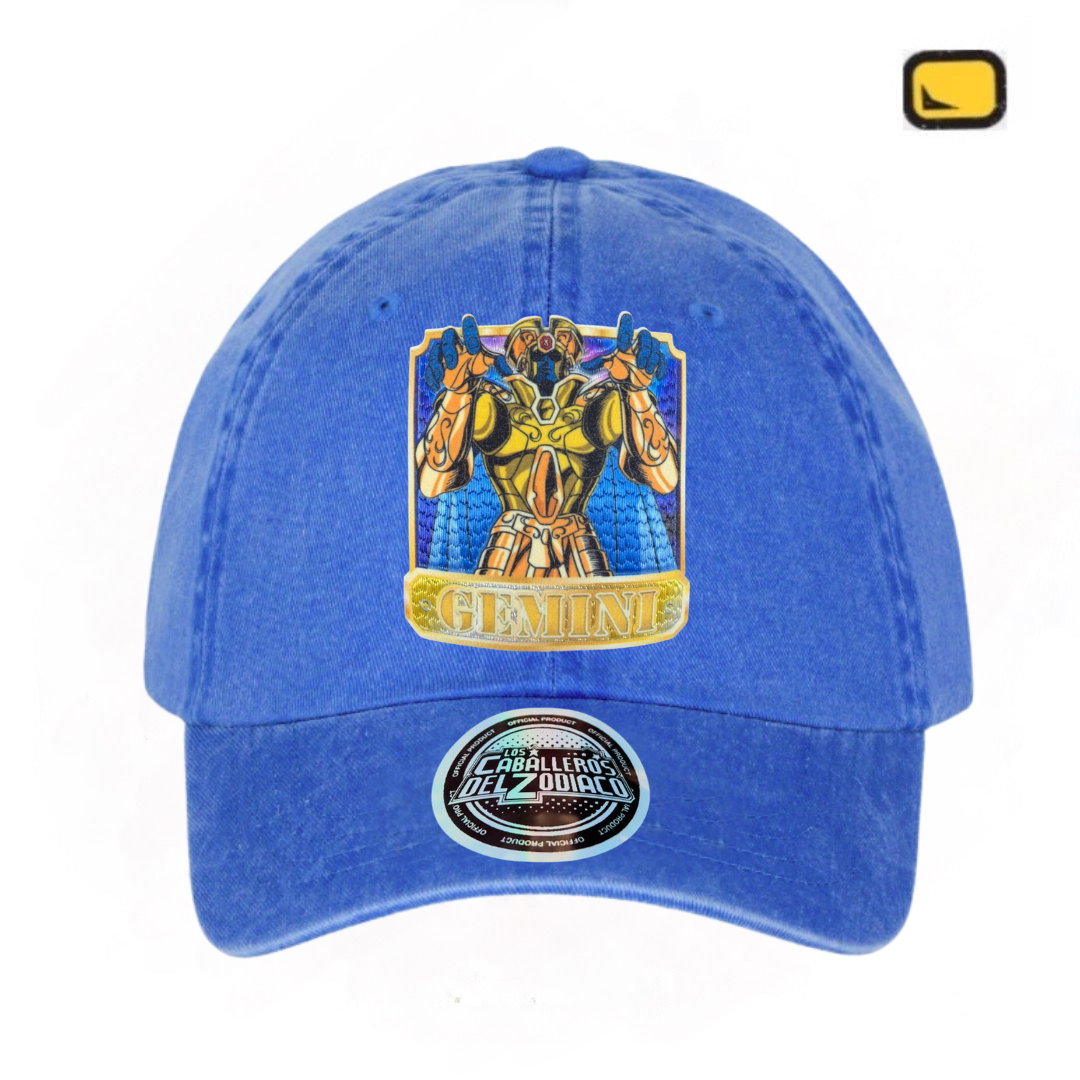 Gorra Los Caballeros del Zodiaco Saga de Géminis Azul Royal Tipo Deslavada