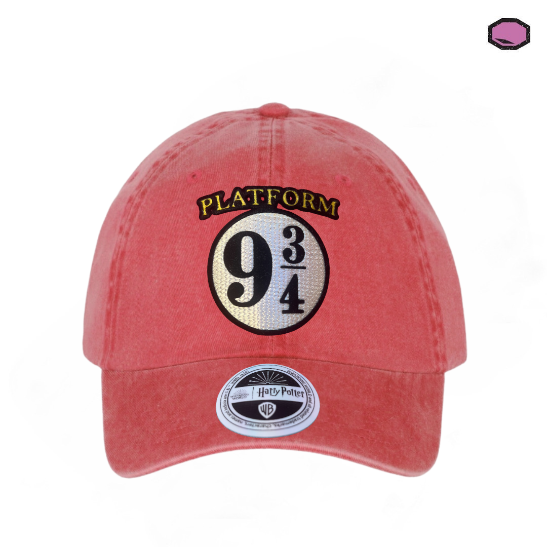 Gorra Harry Potter Platform 9 3/4” Roja Tipo Deslavada
