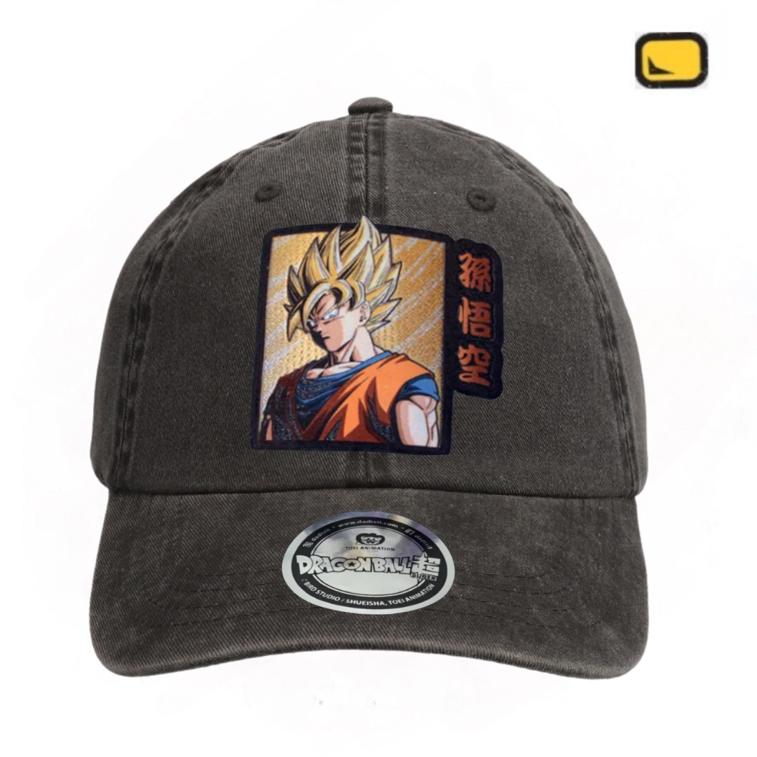 Gorra Dragon Ball Z “Super Saiyan Goku” Gris Vintage