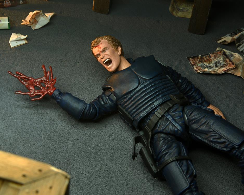 Figura NECA RoboCop Alex Murphy (OCP Uniform Edition) Versión Ultimate