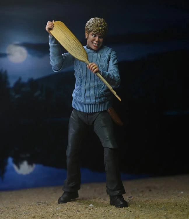 Figura NECA Friday the 13th Pamela Voorhees Versión Ultimate