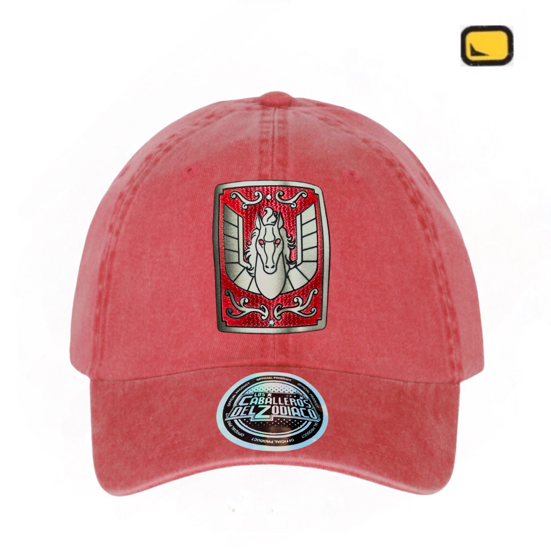 Gorra Los Caballeros del Zodiaco Caja de Pandora Seiya de Pegaso Roja Deslavada