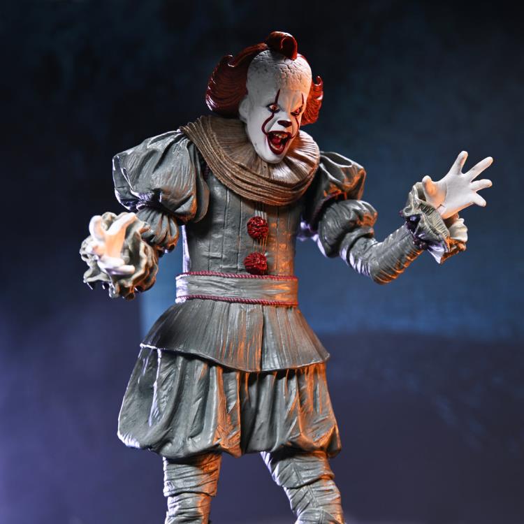Figura NECA IT Welcome to Derry Pennywise Versión Ultimate