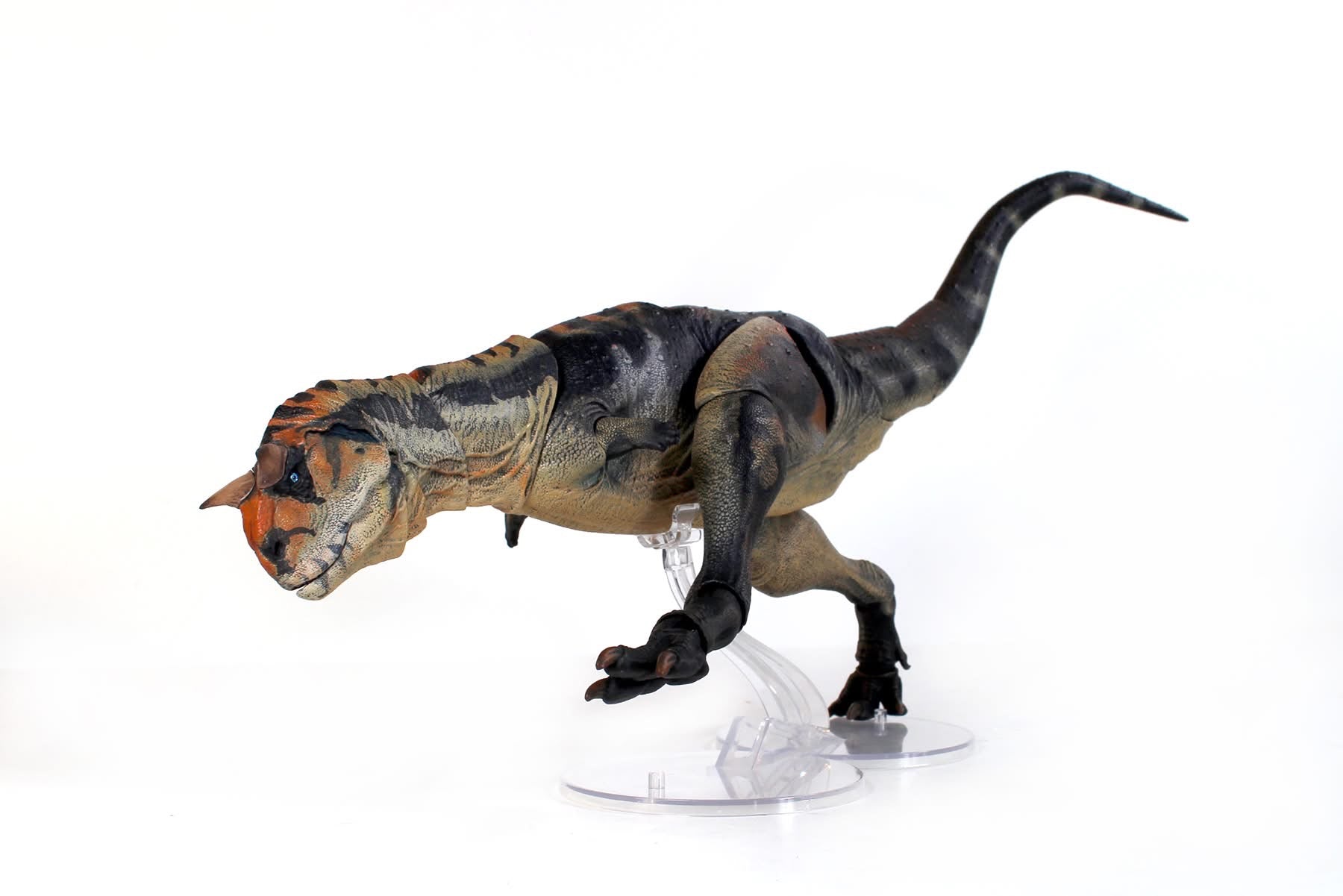 Figura Cyberzoic Carnotaurus Sastrei Escala 1/18