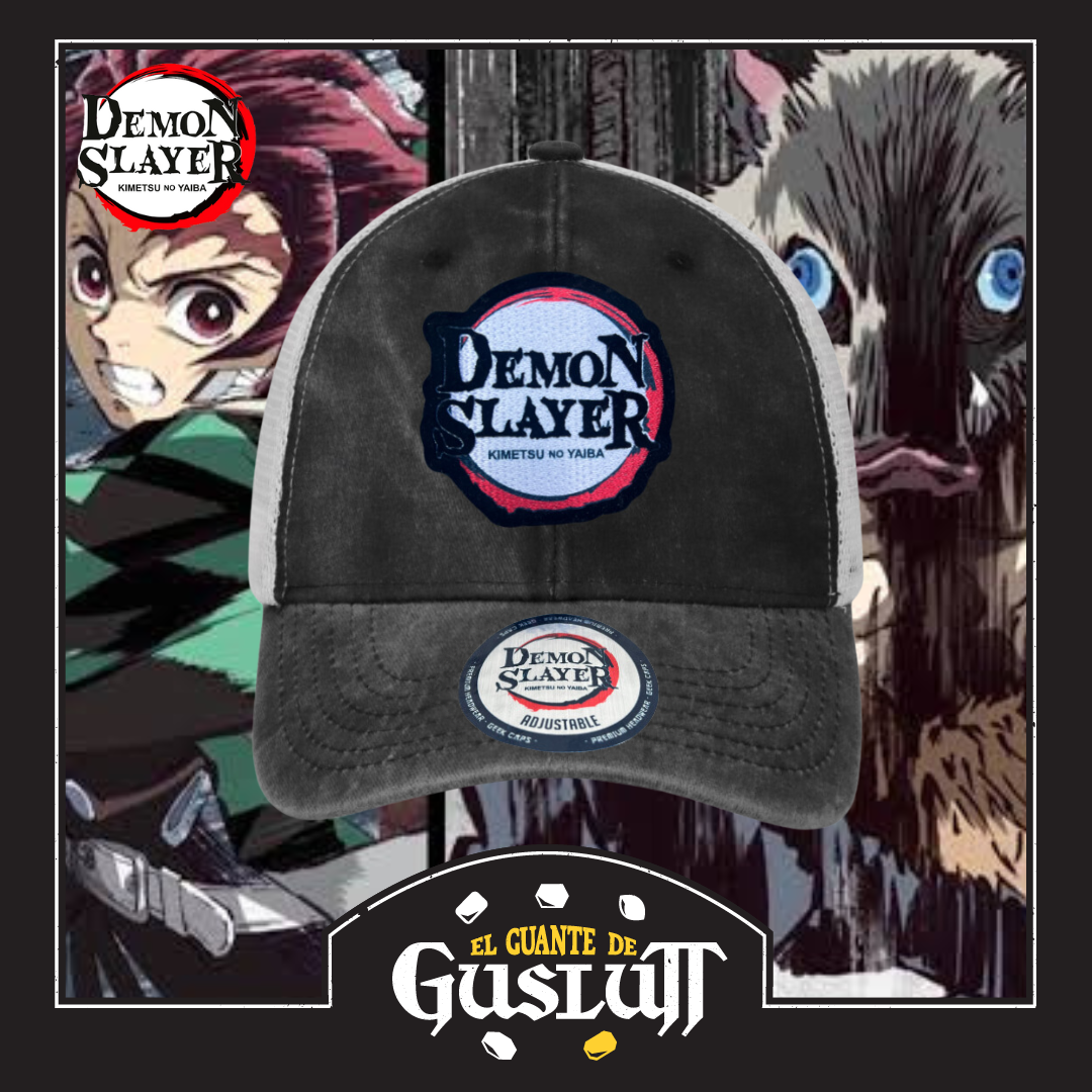 Gorra Demon Slayer: Kimetsu No Yaiba Logo Gris/Blanca Tipo Trucker Deslavada