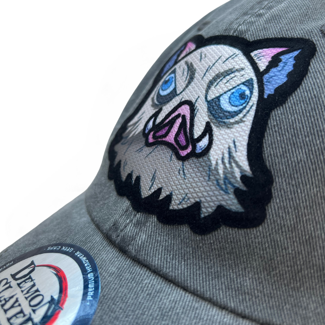 Gorra Demon Slayer: Kimetsu No Yaiba El Rey de la Montana Gris Tipo Deslavada