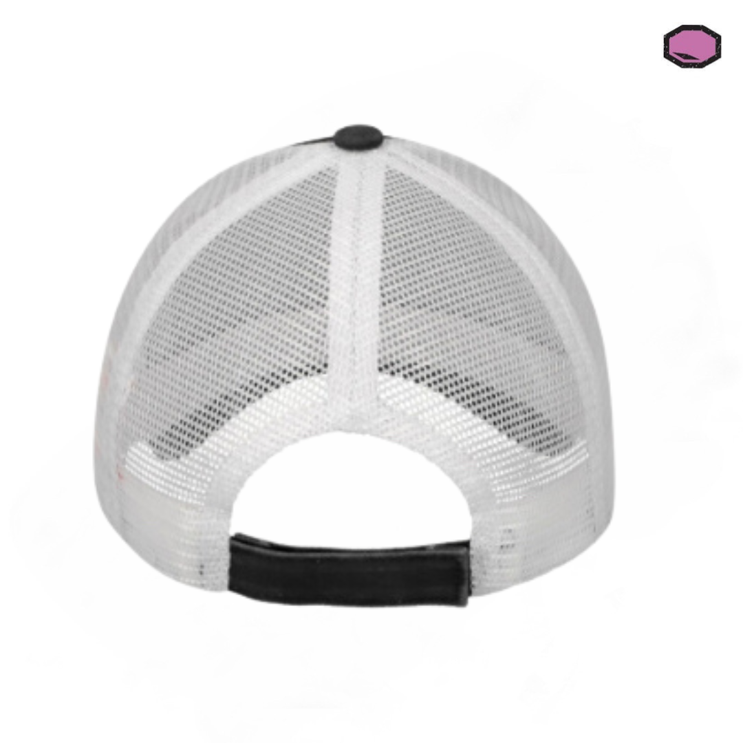 Gorra Stranger Things Emblema Club Hellfire Gris/Blanca Tipo Trucker Deslavada