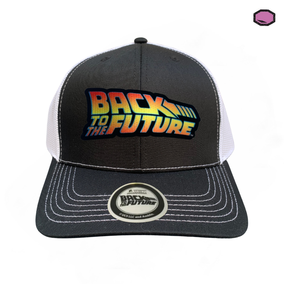 Gorra Back to the Future Logo Clásico Negra/Blanca Tipo Trucker Premium
