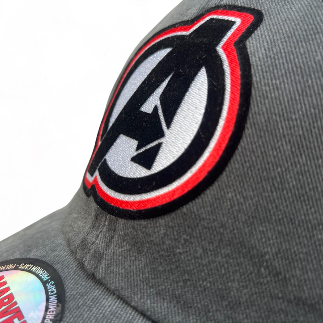 Gorra Marvel “Avengers Classic Logo” Gris Vintage