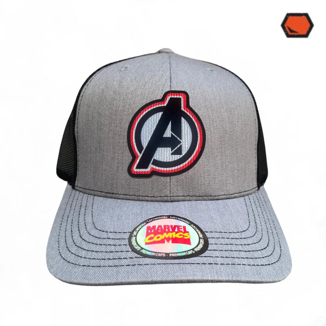 Gorra Marvel “Avengers Classic Logo” Gris-Negra Premium Trucker
