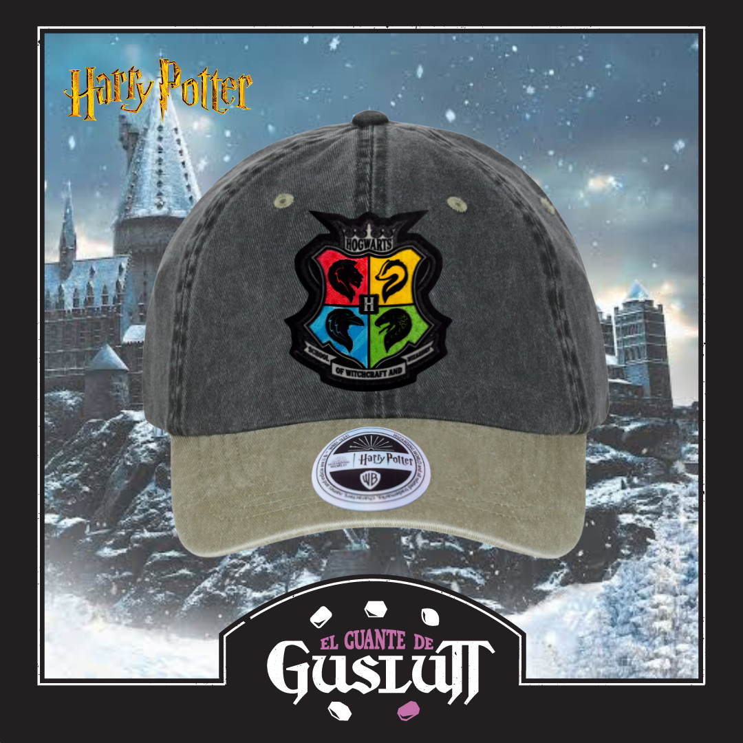 Gorra Harry Potter Hogwarts “Never tickle a sleeping dragon” Gris/Beige Tipo Deslavada