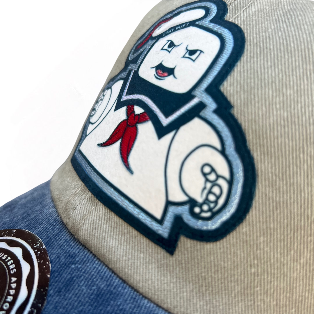 Gorra Los Cazafantasmas Stay Puft Beige/Azul Tipo Deslavada