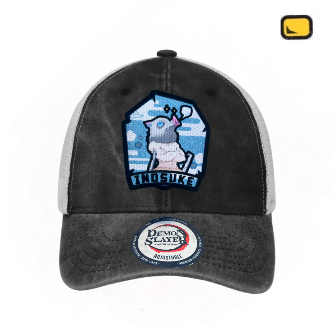 Gorra Demon Slayer: Kimetsu No Yaiba Inosuke Hashibira Gris/Blanca Tipo Trucker Deslavada