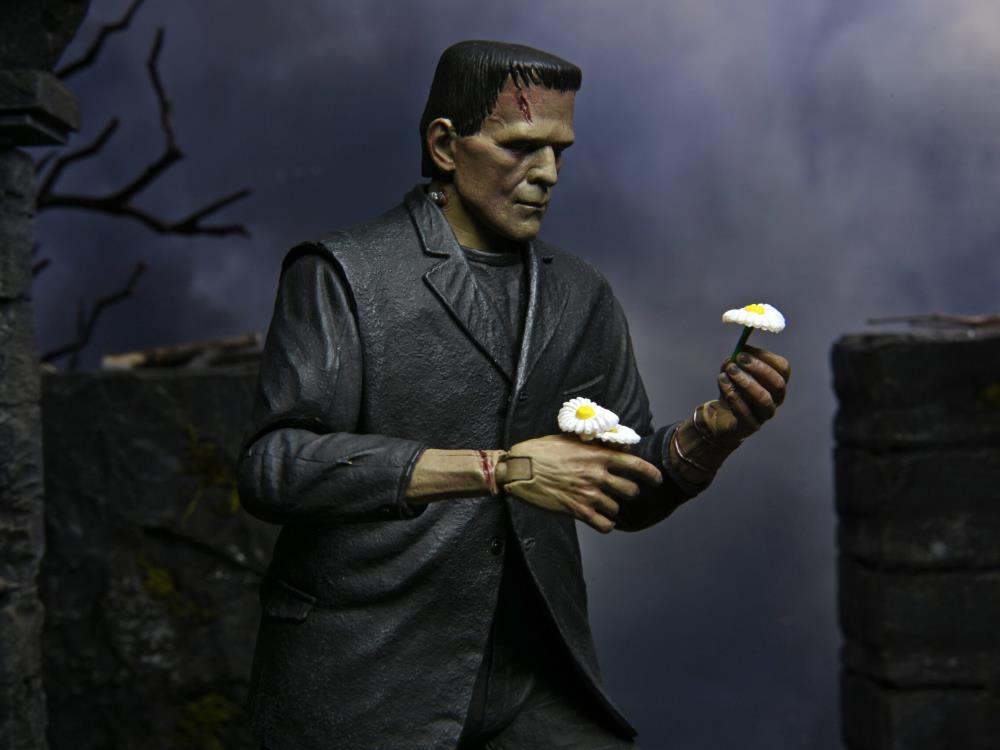 Figura NECA Universal Monsters Frankenstein Versión Ultimate