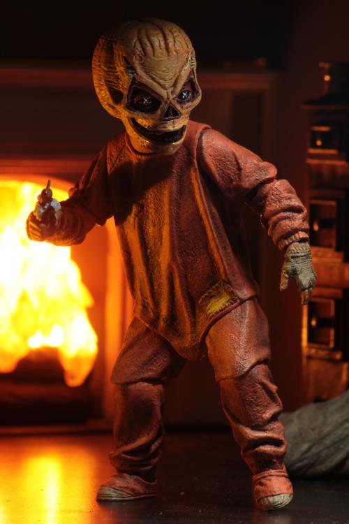 Figura NECA Trick-r-Treat Sam Versión Ultimate