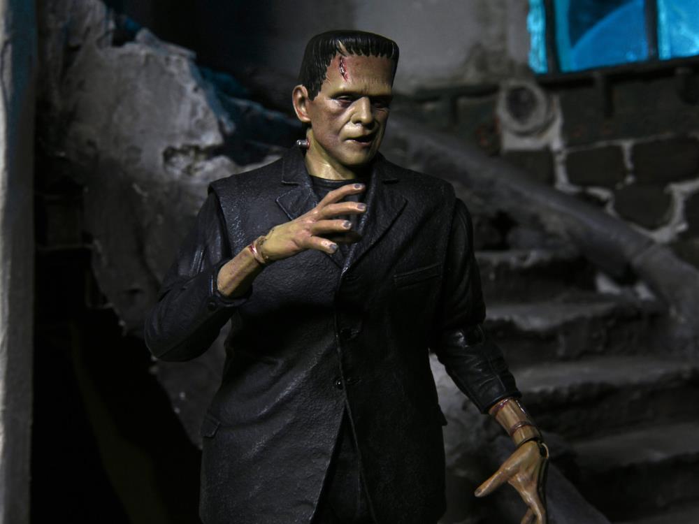 Figura NECA Universal Monsters Frankenstein Versión Ultimate