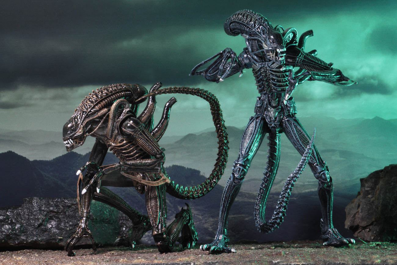Figura NECA Aliens Alien Warrior (Edición Café) Versión Ultimate