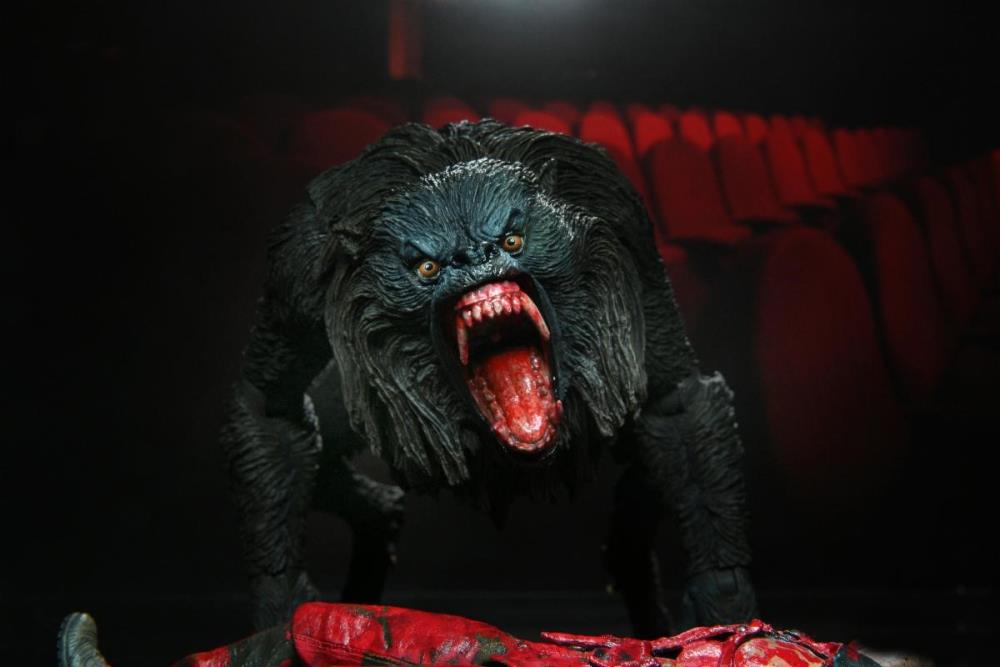 Figura NECA An American Werewolf in London Kessler Wolf Versión Ultimate