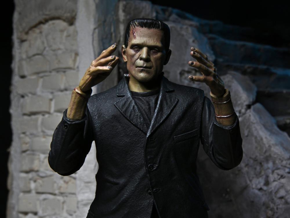 Figura NECA Universal Monsters Frankenstein Versión Ultimate