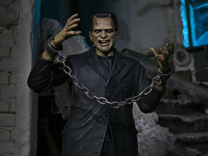Figura NECA Universal Monsters Frankenstein Versión Ultimate