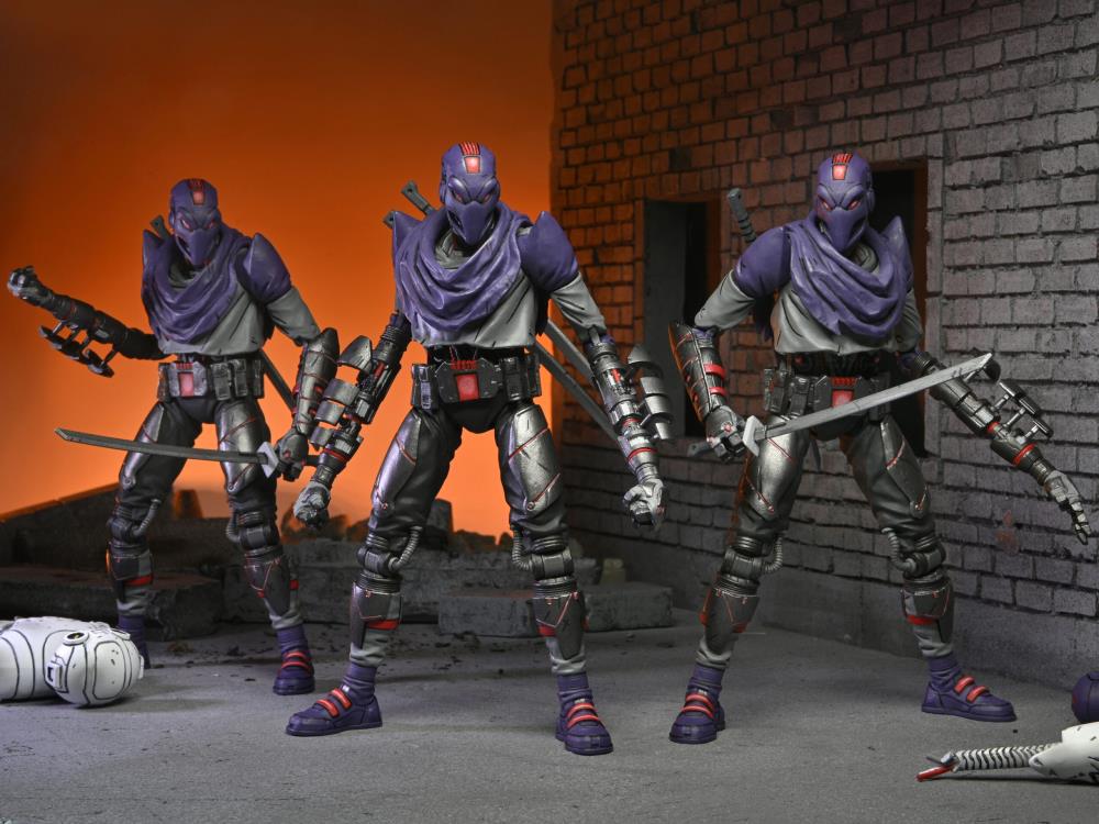 Figura NECA TMNT The Last Ronin Foot Bot Versión Ultimate
