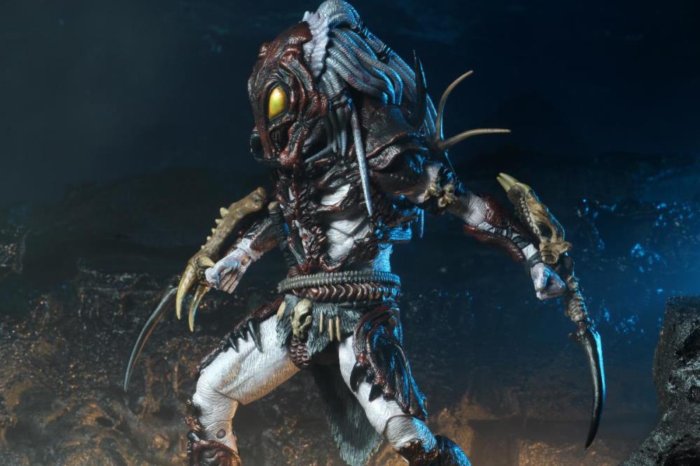 Figura NECA Ultimate Alpha Predator Edición Especial #100