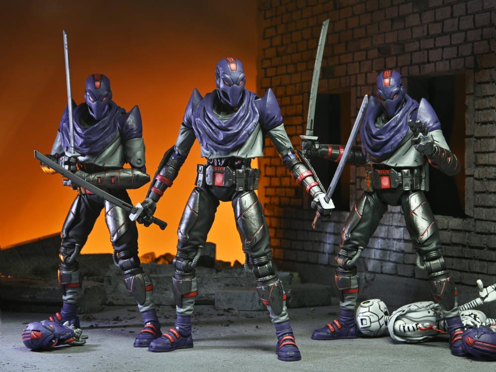 Figura NECA TMNT The Last Ronin Foot Bot Versión Ultimate