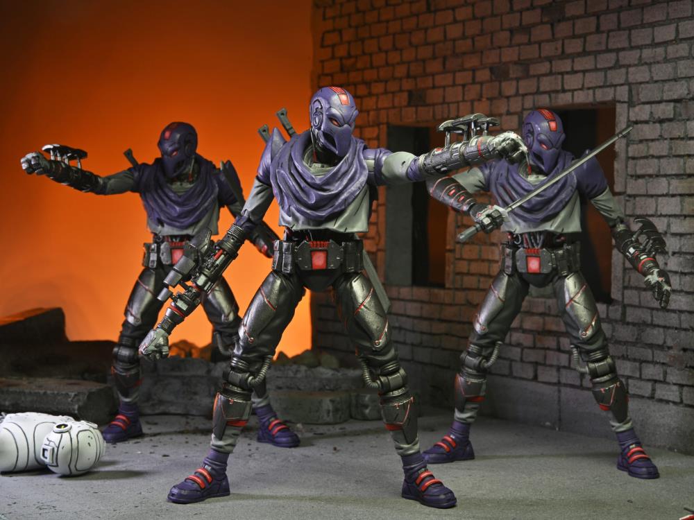 Figura NECA TMNT The Last Ronin Foot Bot Versión Ultimate