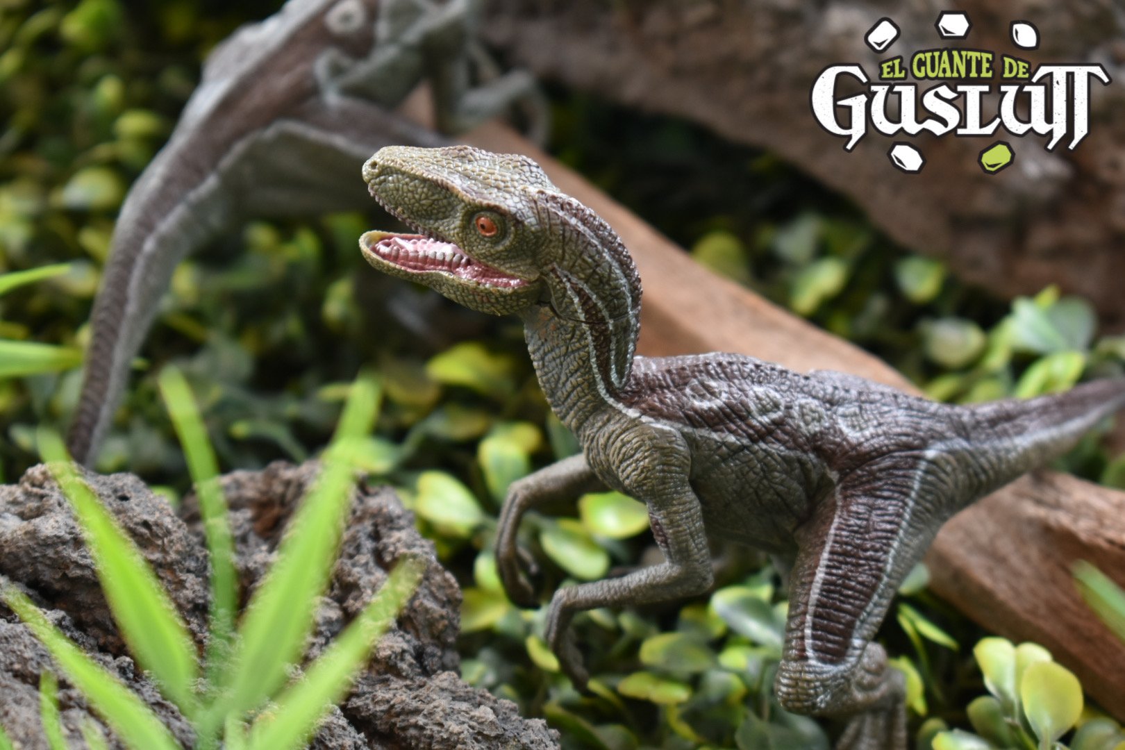Papo Velociraptor - El Guante de Guslutt