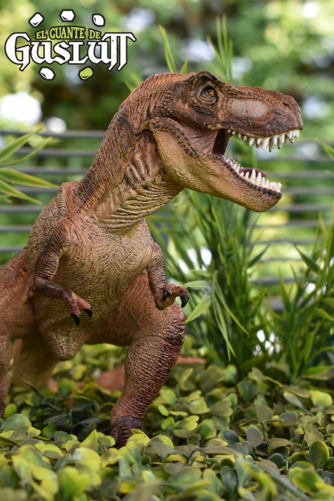 Papo T-Rex - El Guante de Guslutt