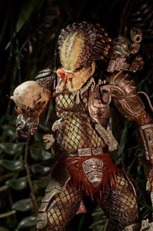 Figura NECA Predator Jungle Hunter Versión Ultimate