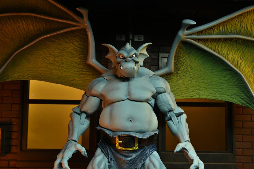 Figura NECA Gargoyles Broadway Versión Ultimate
