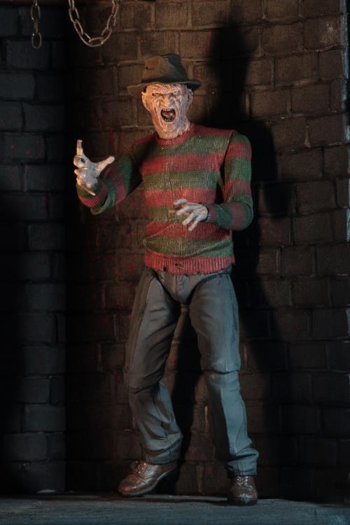 Figura NECA A Nightmare on Elm Street Part 2 Freddy Krueger Versión Ultimate