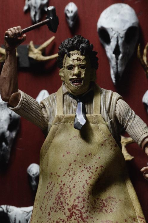 Figura NECA Leatherface Versión Ultimate